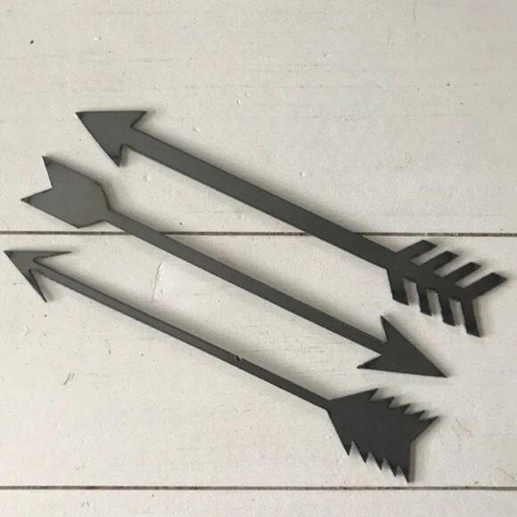 Arrow Decor - Picture 1 of 5